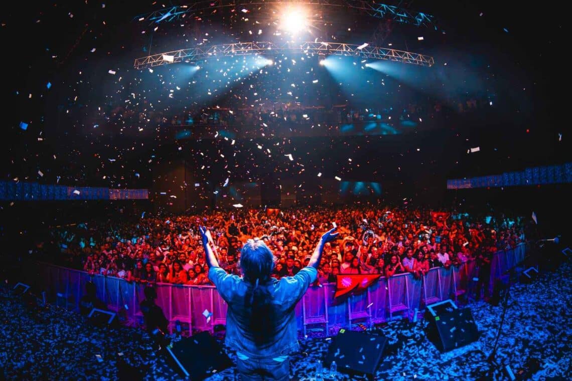 नेपाली कन्सर्ट अंग्रेजी देखि नेपाल